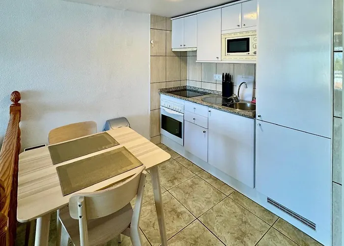 Tamaran 404 Apartment *